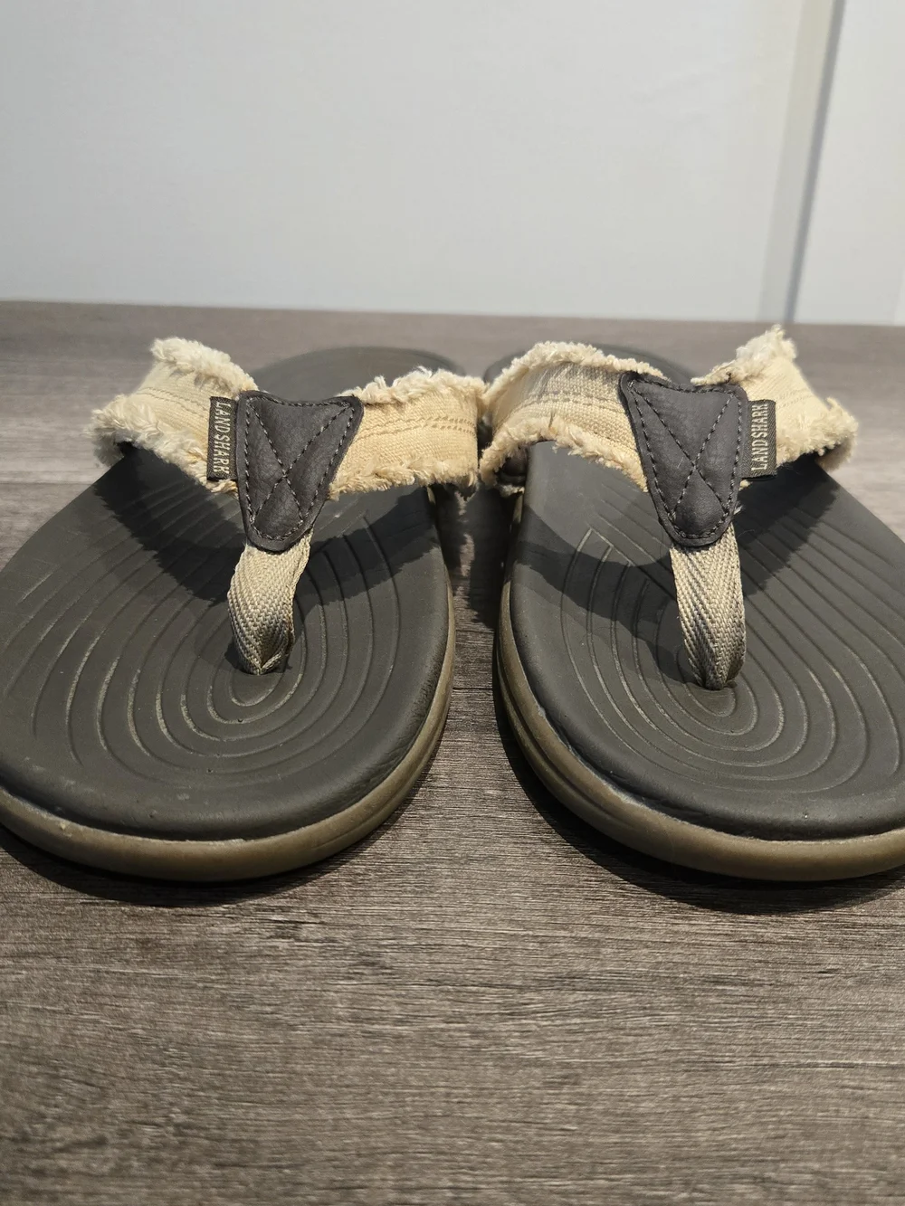 Land Shark Men's Flip Flops Sandals Thongs Brown/ Beige Thresher Size 12